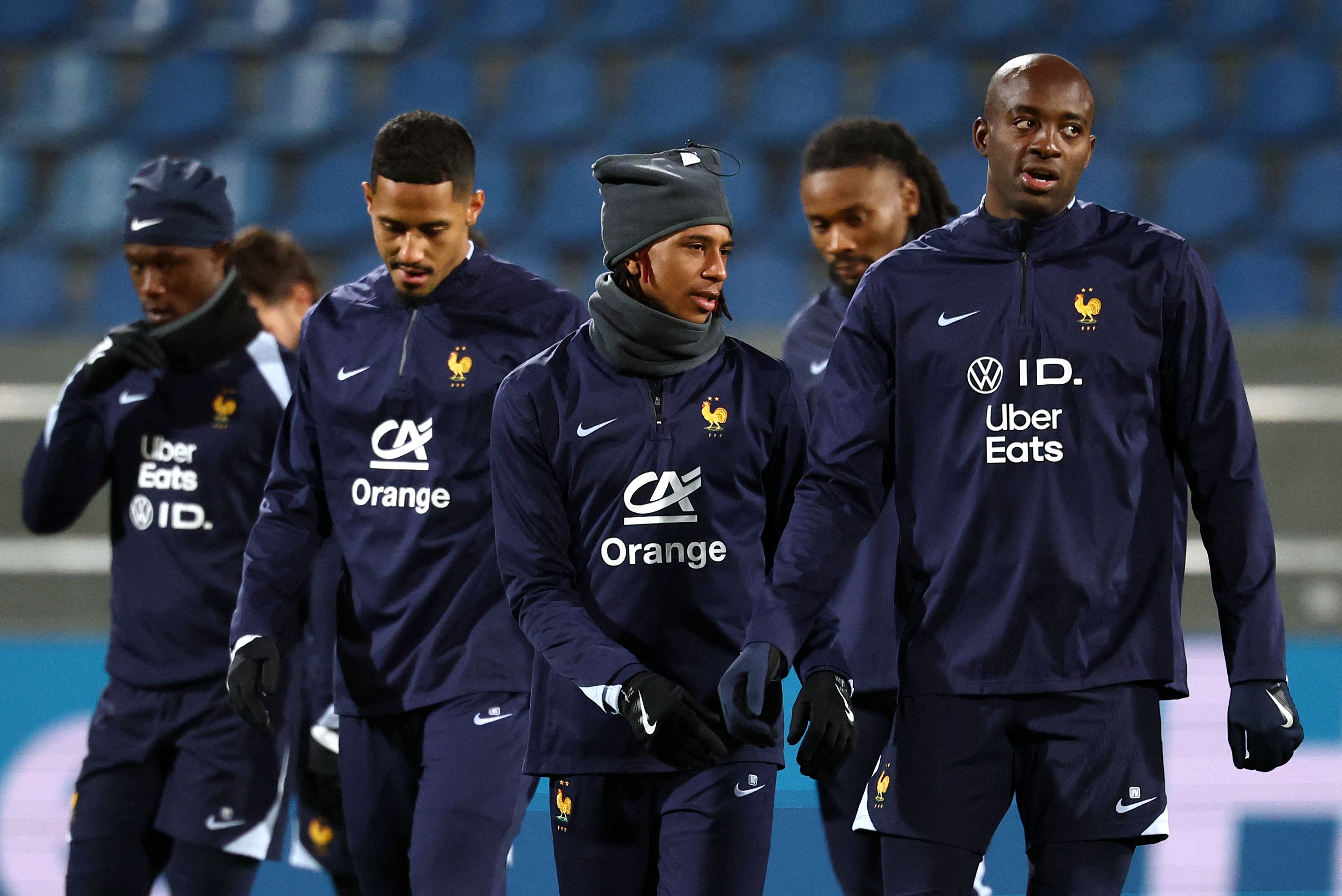 赛前拜仁慕尼黑备战法国杯赛后浙江队更衣室发声，网友：冲刺阶段塞维利亚备战德甲的简单介绍